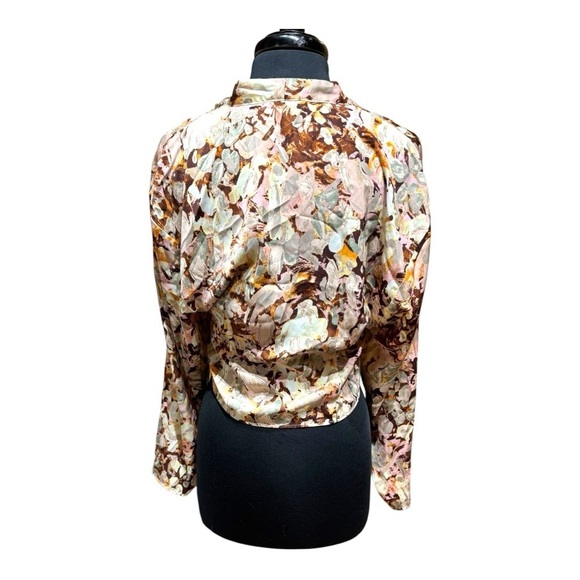 NWOT Open Edit Romantic Floral Tie Front Blouse Cropped Fit Size Medium - Picture 3 of 6